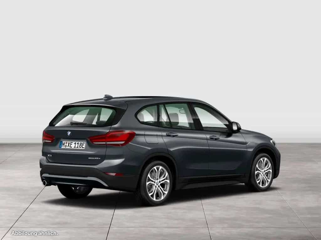BMW X1 xDrive25e PA LED Pano HiFi Shz. PDC 18" LMR 08/2020-photo-1
