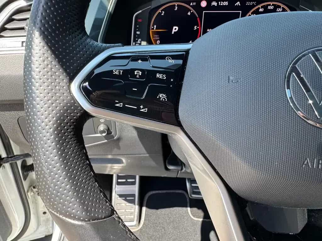 Volkswagen Tiguan R-Line 4Motion *1.HAND/PANO/STHZ* 03/2021-photo-14