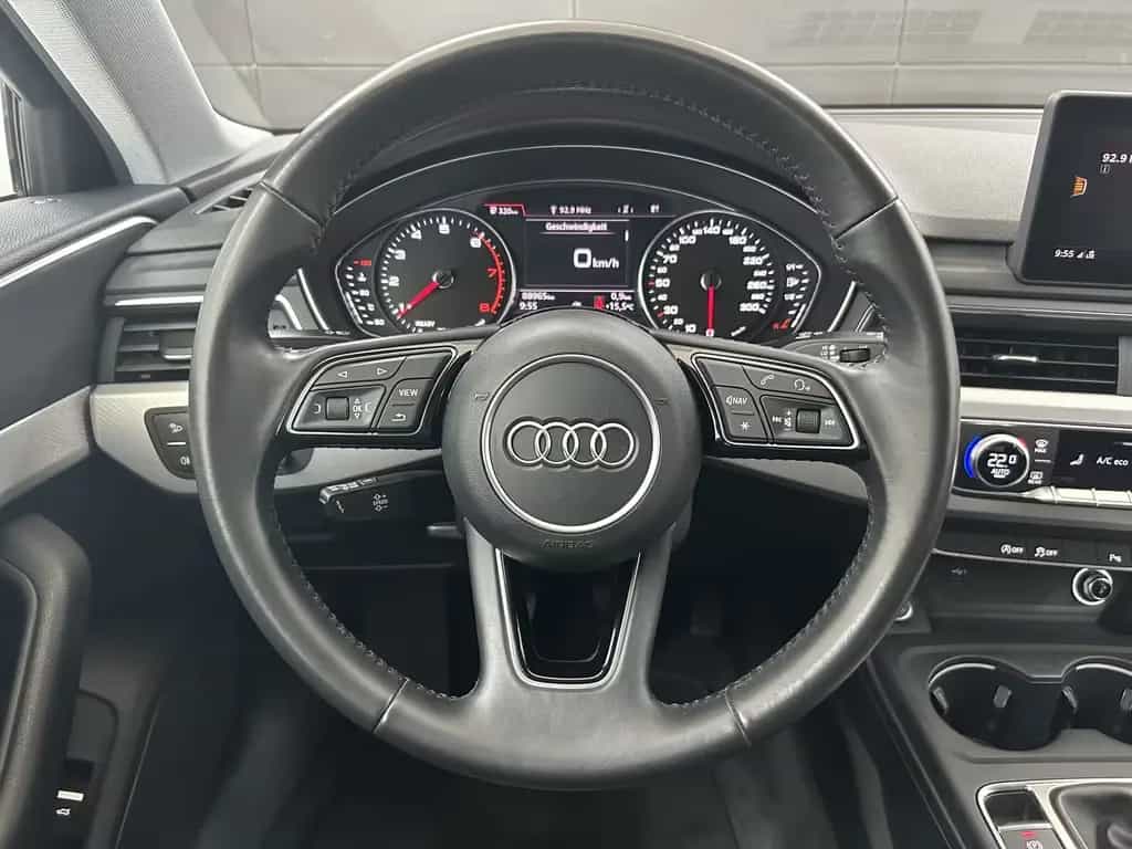 Audi A4 S line+LED+Ambiente+Navi+Carplay+Temp+SHZ+PDC 12/2018-photo-23