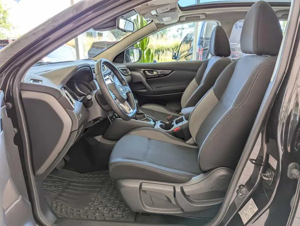 Nissan Qashqai 1.2 Aut. Acenta Pano Kamera Navi 01/2018-photo-11
