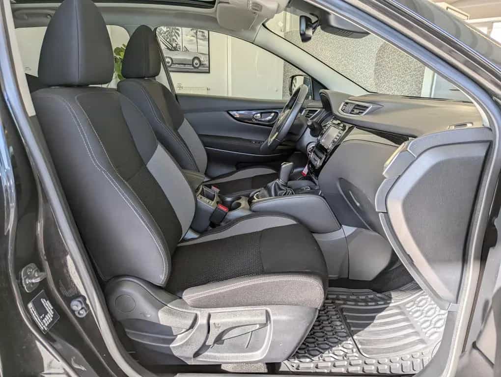 Nissan Qashqai 1.2 Aut. Acenta Pano Kamera Navi 01/2018-photo-14