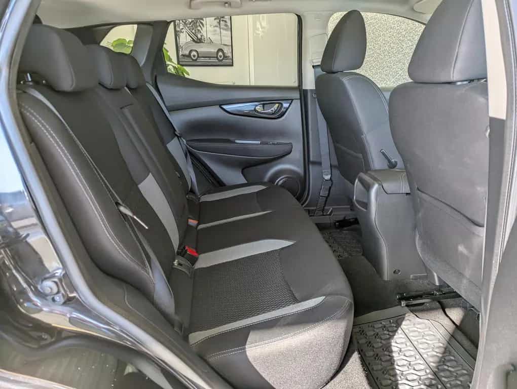 Nissan Qashqai 1.2 Aut. Acenta Pano Kamera Navi 01/2018-photo-15