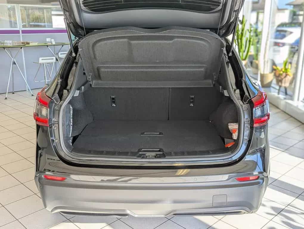 Nissan Qashqai 1.2 Aut. Acenta Pano Kamera Navi 01/2018-photo-16