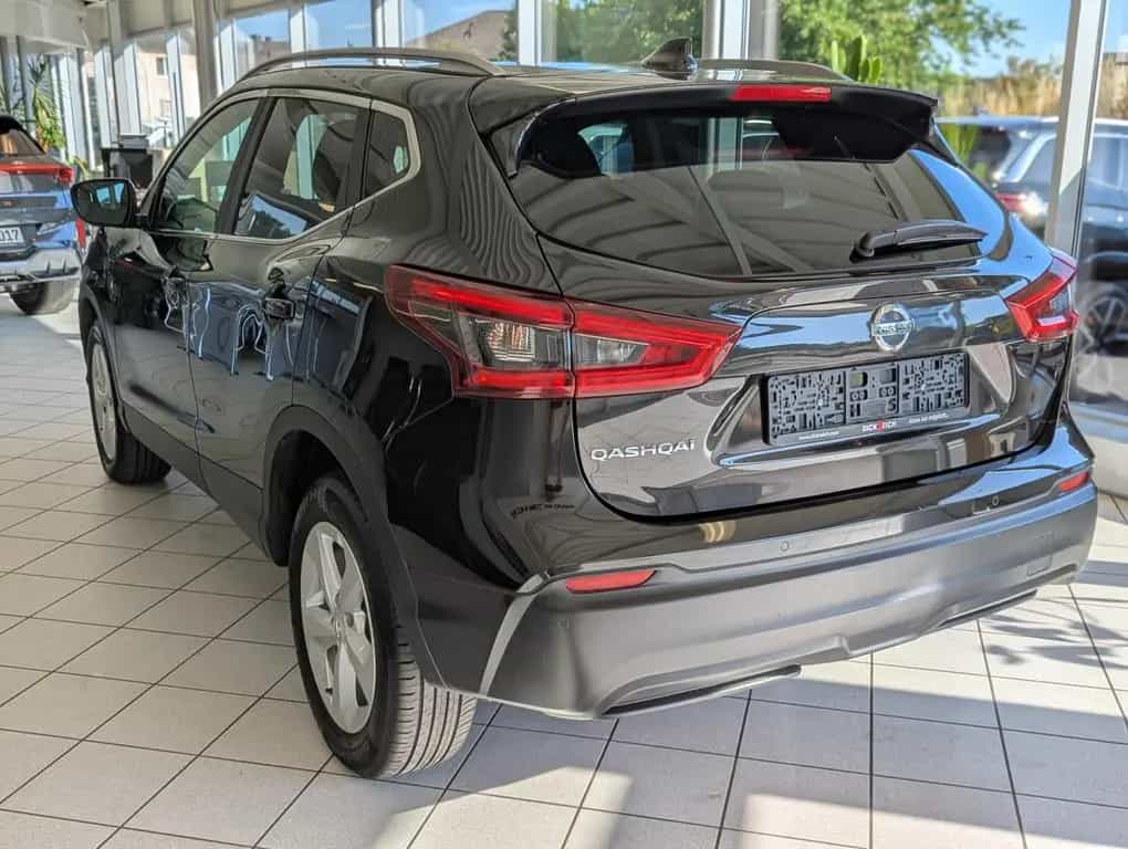 Nissan Qashqai 1.2 Aut. Acenta Pano Kamera Navi 01/2018-photo-4