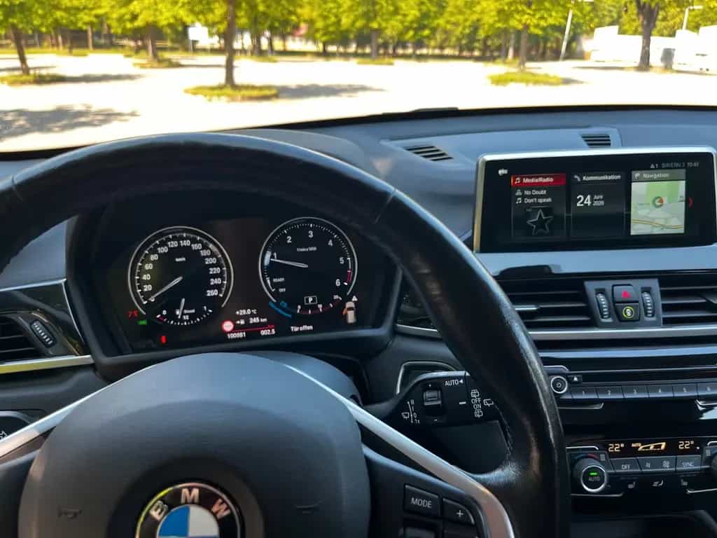 BMW X1 xDrive20d (2018), super Ausstattung 07/2018-photo-12