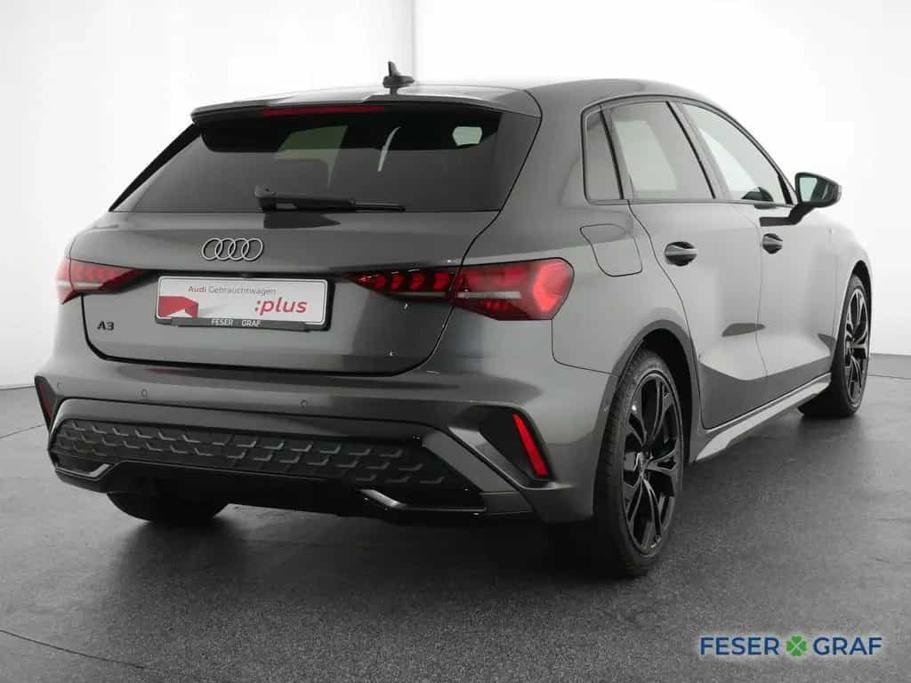 Audi A3 Sportback 35 TFSI S line Kamera/Navi/LED/virt 05/2025-photo-1