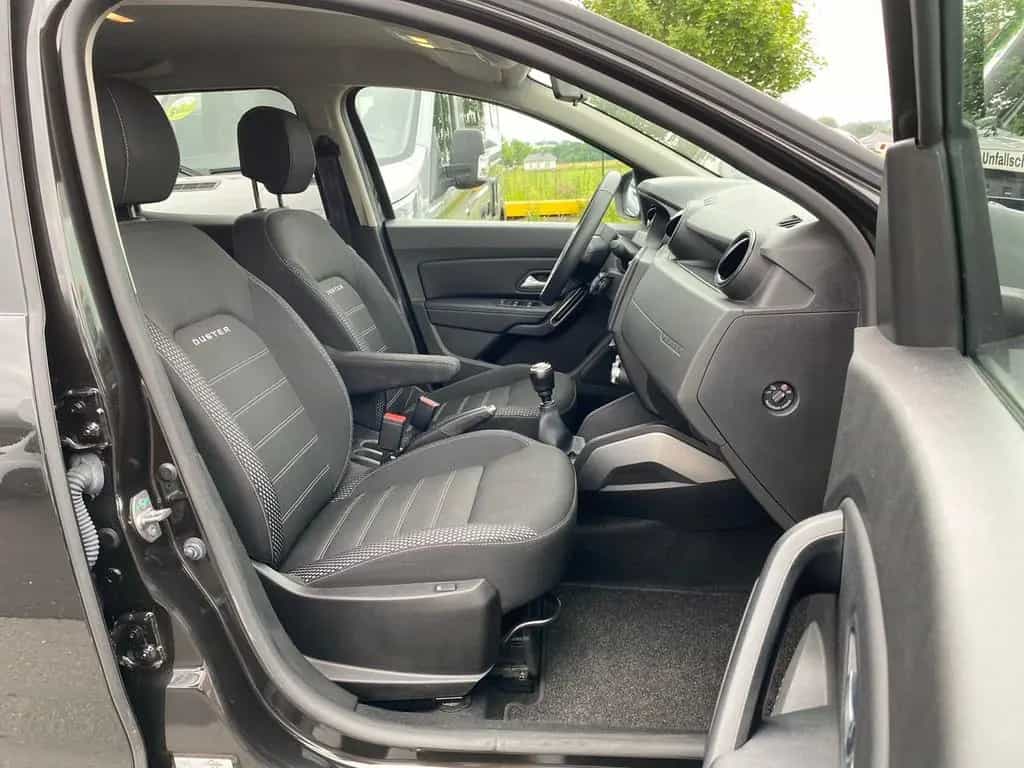 Dacia Duster II PRESTIGE 1.3 TCe 2WD NAVI+KLIMA+KAMERA 07/2020-photo-24