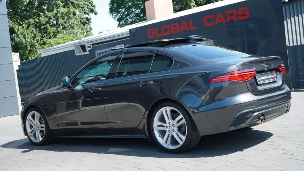 Jaguar XE P250 R-DYNAMIC SE*BLACK PACK*PANO*MATRIX*ACC* 04/2022-photo-10