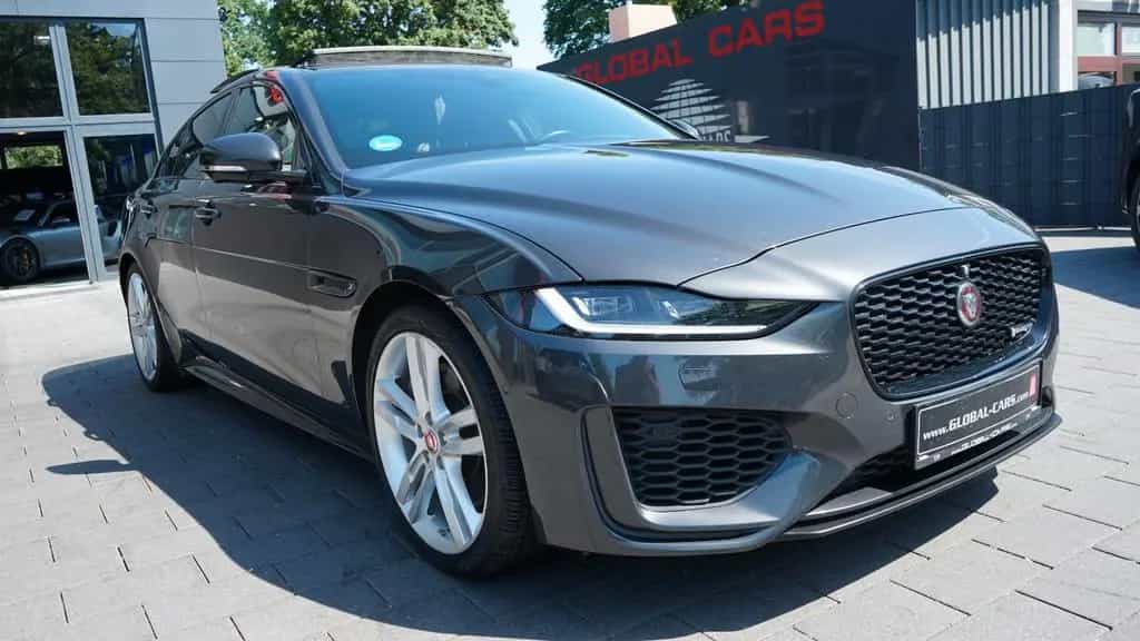Jaguar XE P250 R-DYNAMIC SE*BLACK PACK*PANO*MATRIX*ACC* 04/2022-photo-11