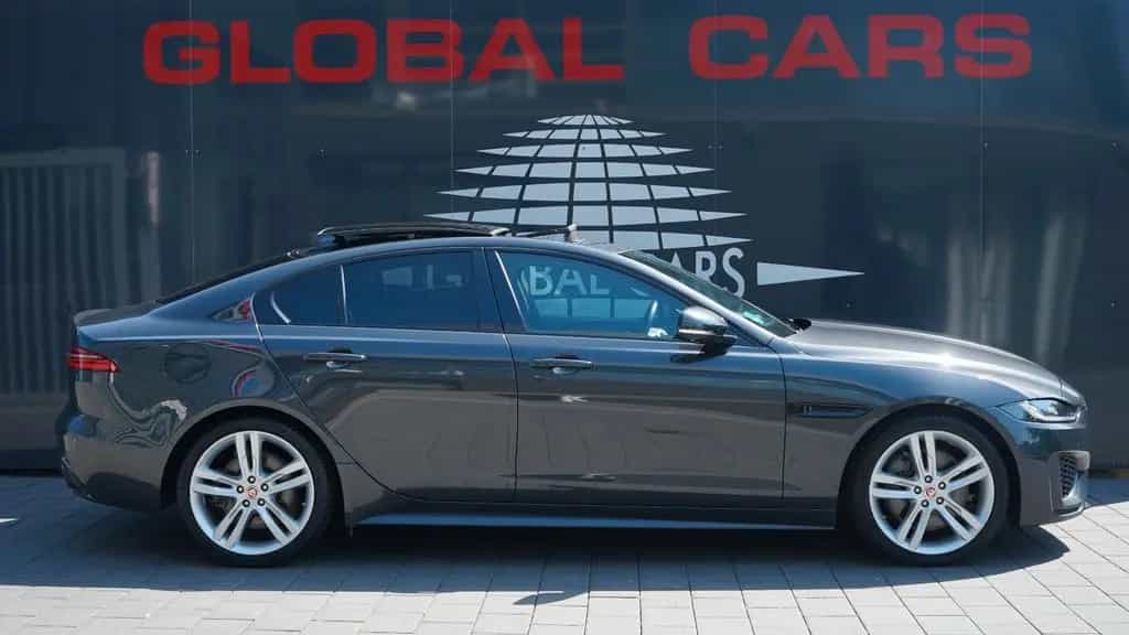 Jaguar XE P250 R-DYNAMIC SE*BLACK PACK*PANO*MATRIX*ACC* 04/2022-photo-15