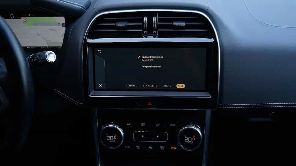 Jaguar XE P250 R-DYNAMIC SE*BLACK PACK*PANO*MATRIX*ACC* 04/2022-photo-26