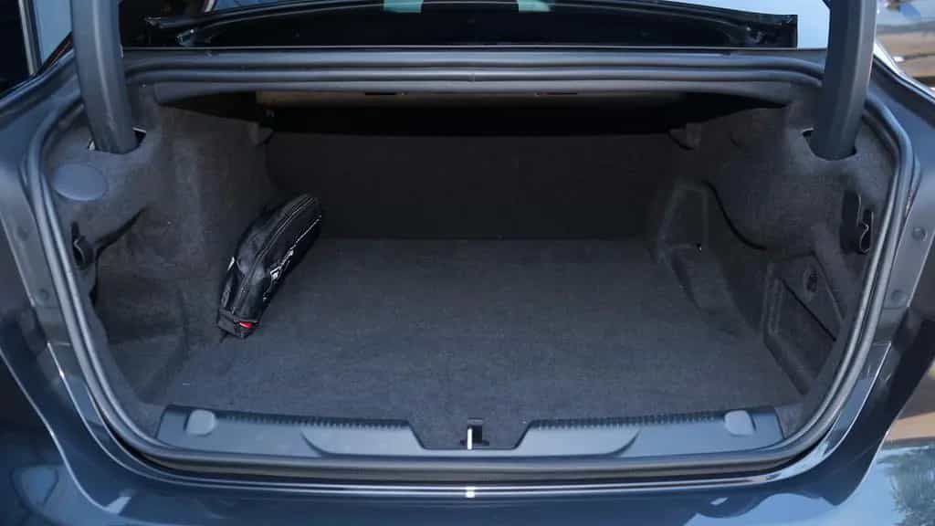 Jaguar XE P250 R-DYNAMIC SE*BLACK PACK*PANO*MATRIX*ACC* 04/2022-photo-34