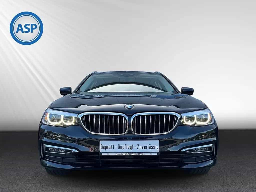 BMW 520 d Touring Steptronic Luxury LED PANO HUD NAVI 06/2019-photo-1