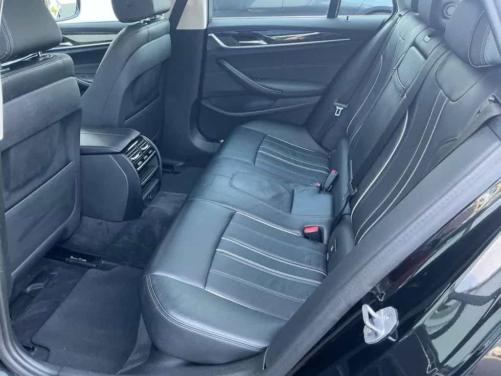 BMW 520 d Touring Steptronic Luxury LED PANO HUD NAVI 06/2019-photo-10