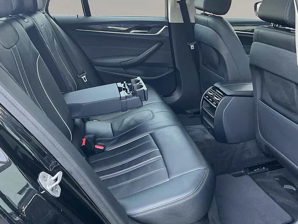 BMW 520 d Touring Steptronic Luxury LED PANO HUD NAVI 06/2019-photo-11