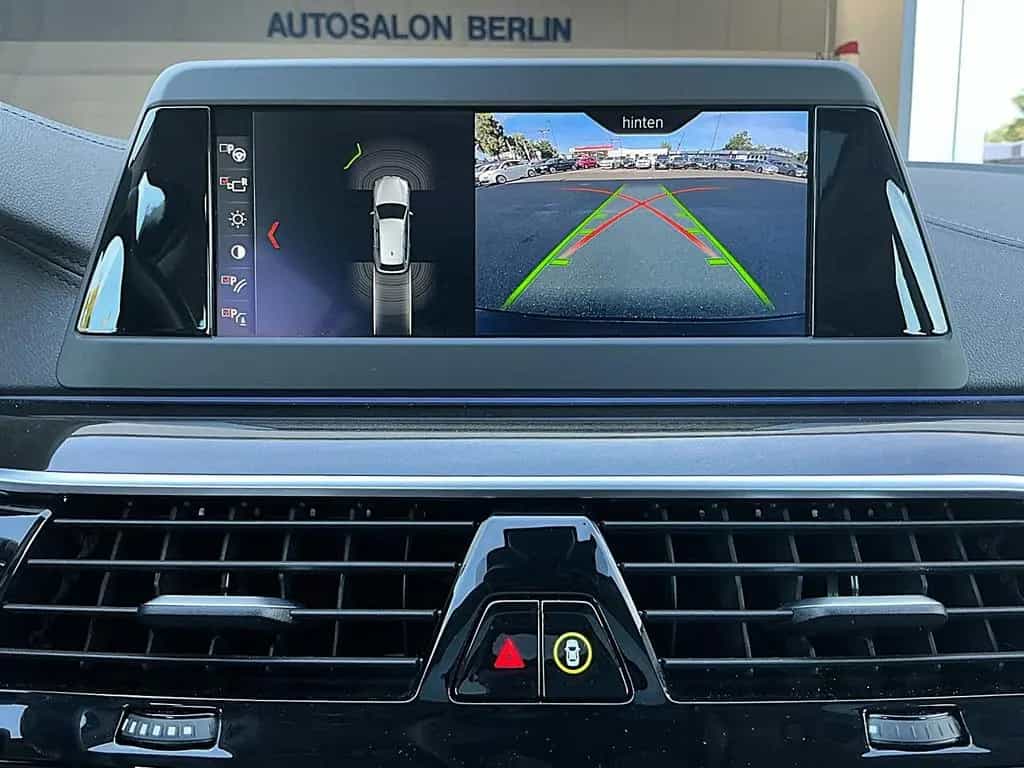 BMW 520 d Touring Steptronic Luxury LED PANO HUD NAVI 06/2019-photo-27