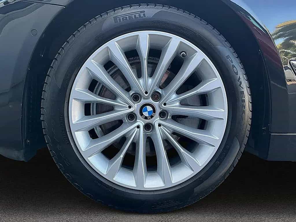BMW 520 d Touring Steptronic Luxury LED PANO HUD NAVI 06/2019-photo-39