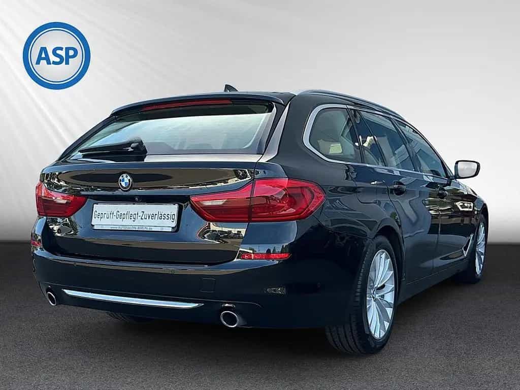 BMW 520 d Touring Steptronic Luxury LED PANO HUD NAVI 06/2019-photo-4