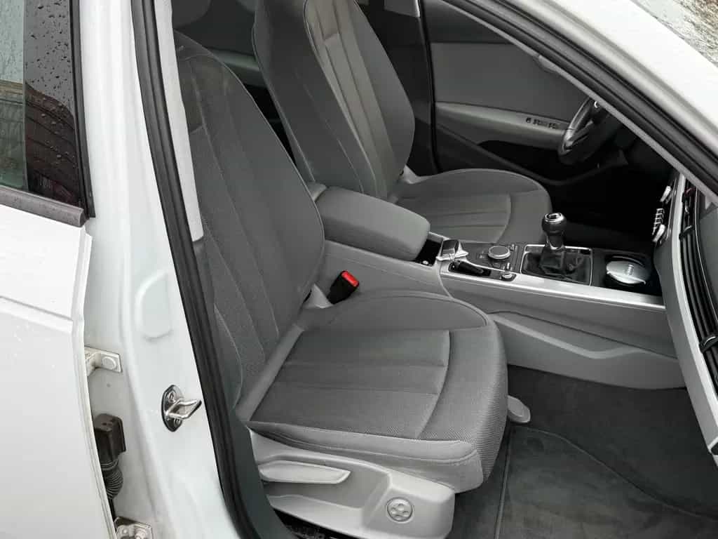 Audi A4 Lim. 1.4 TFSI 16V ACT*GR.NAVI*BI.XEN*PDC*AHK* 02/2018-photo-11