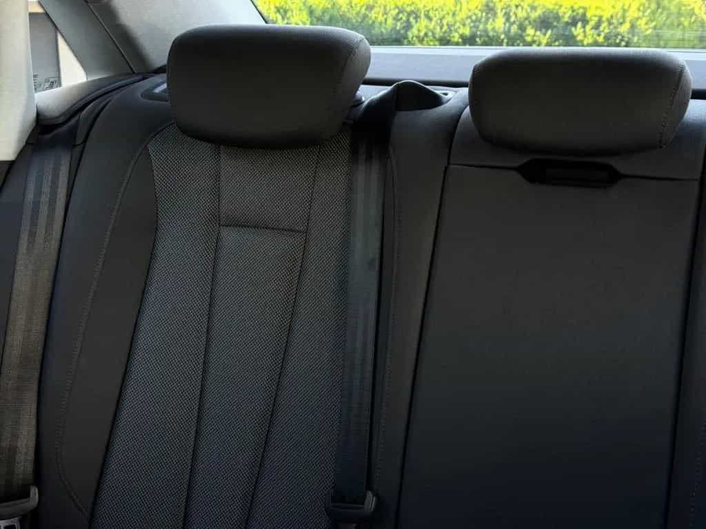 Audi A4 Lim. quattro*1.HD*SCHECKHEFT AUDI*8-FACH* 05/2016-photo-10