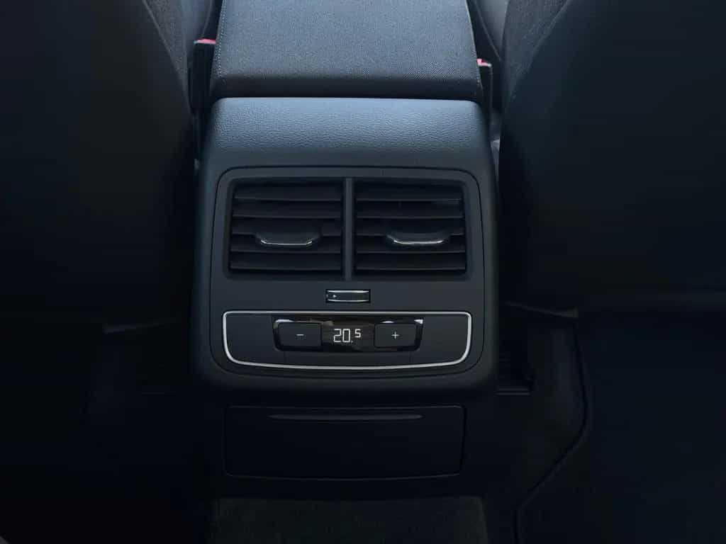 Audi A4 Lim. quattro*1.HD*SCHECKHEFT AUDI*8-FACH* 05/2016-photo-14