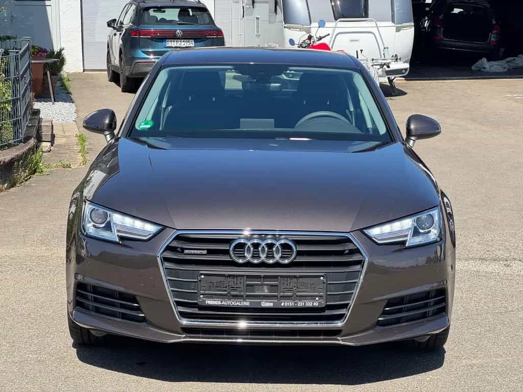Audi A4 Lim. quattro*1.HD*SCHECKHEFT AUDI*8-FACH* 05/2016-photo-2