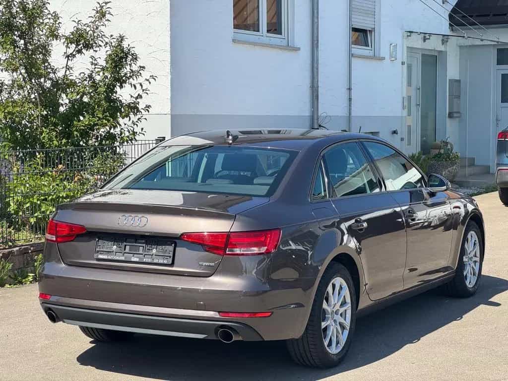 Audi A4 Lim. quattro*1.HD*SCHECKHEFT AUDI*8-FACH* 05/2016-photo-5