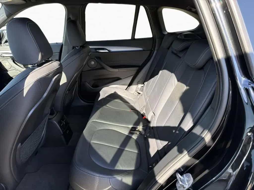BMW X1 xDrive20d Sportpaket Bluetooth HUD Navi LED 10/2019-photo-10