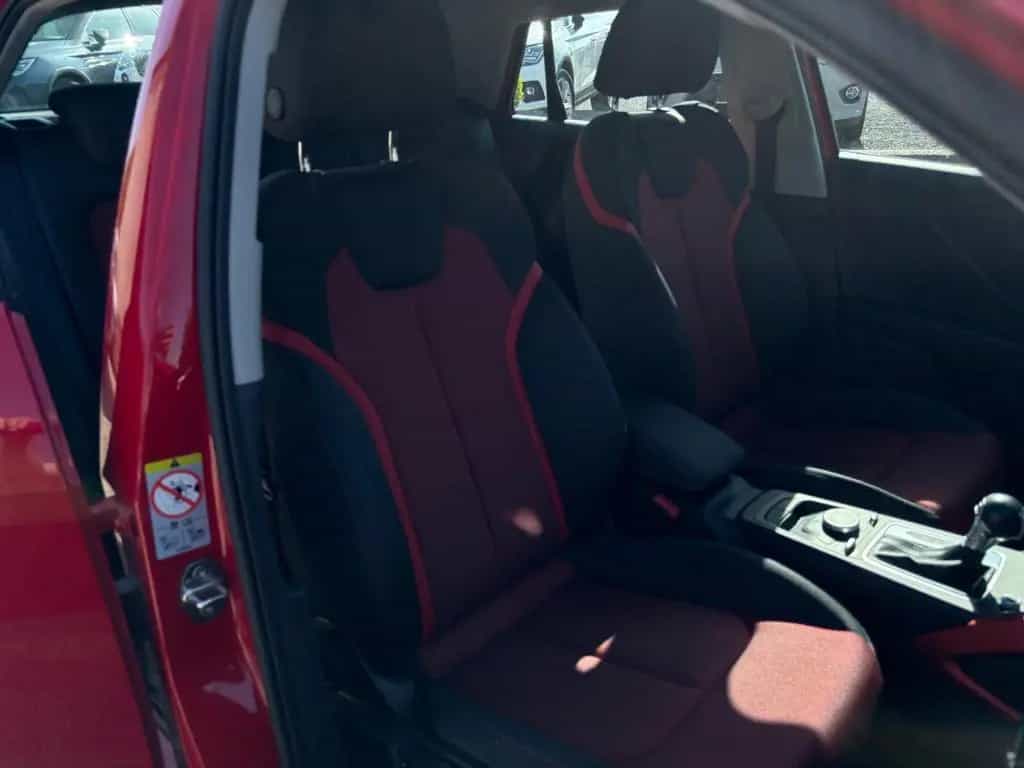 Audi Q2 1,4i Sport-150PS+Pano+Navi+abn. AHK+ 02/2018-photo-12