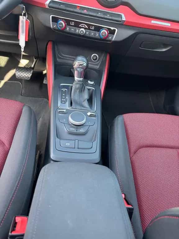 Audi Q2 1,4i Sport-150PS+Pano+Navi+abn. AHK+ 02/2018-photo-20