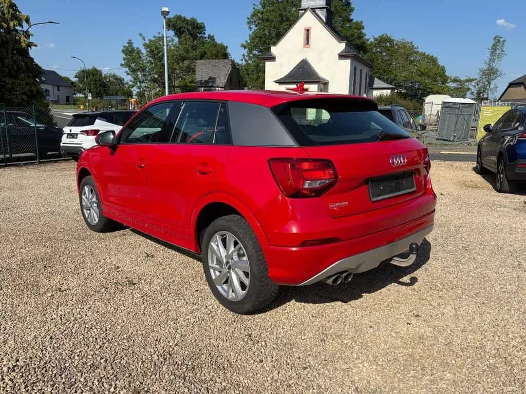 Audi Q2 1,4i Sport-150PS+Pano+Navi+abn. AHK+ 02/2018-photo-5