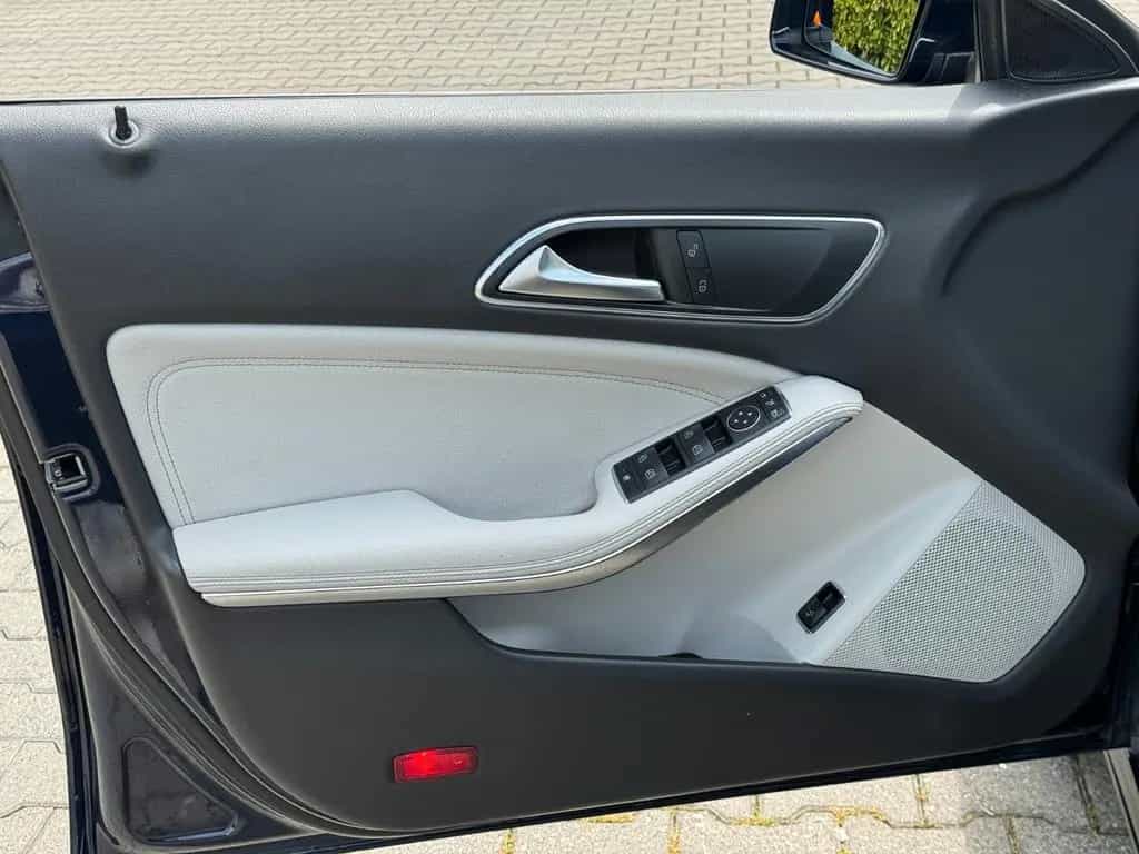 Mercedes-Benz CLA 200 Shooting Brake *Kamera*Garantie*Navi* 12/2018-photo-14