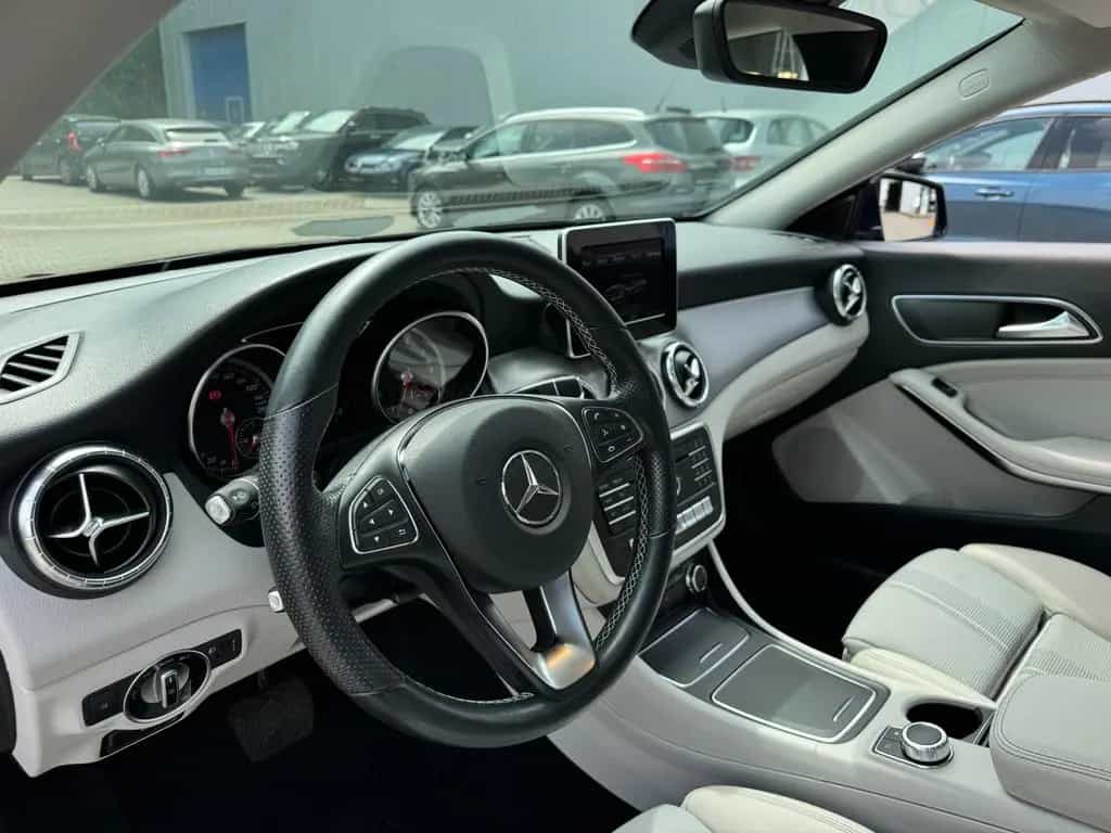 Mercedes-Benz CLA 200 Shooting Brake *Kamera*Garantie*Navi* 12/2018-photo-16