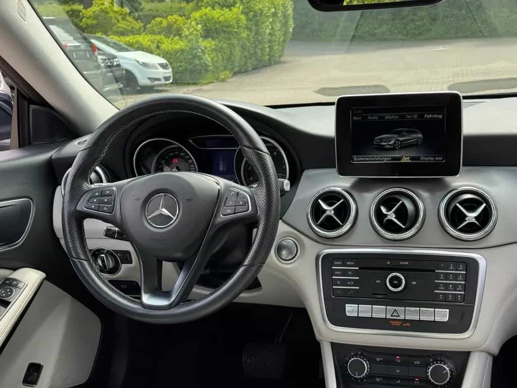 Mercedes-Benz CLA 200 Shooting Brake *Kamera*Garantie*Navi* 12/2018-photo-21