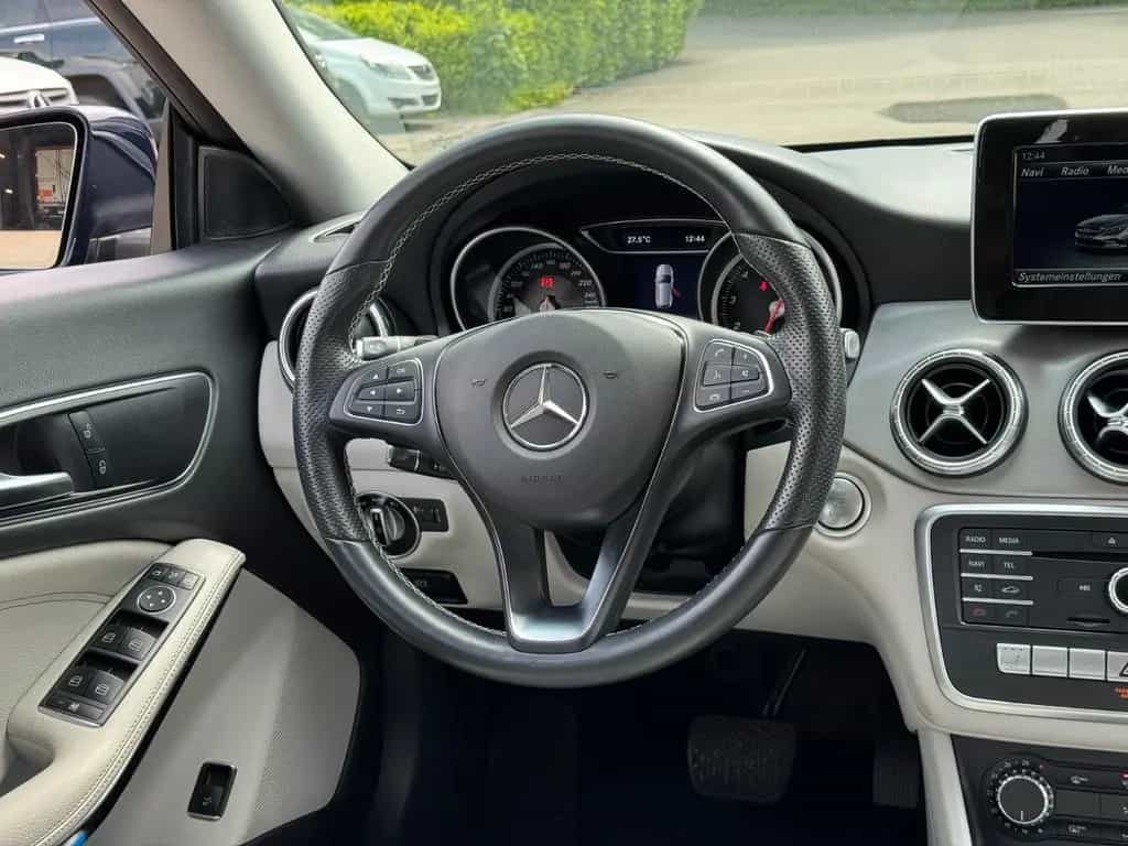 Mercedes-Benz CLA 200 Shooting Brake *Kamera*Garantie*Navi* 12/2018-photo-23