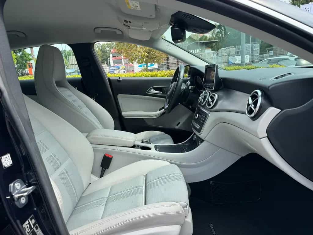 Mercedes-Benz CLA 200 Shooting Brake *Kamera*Garantie*Navi* 12/2018-photo-27