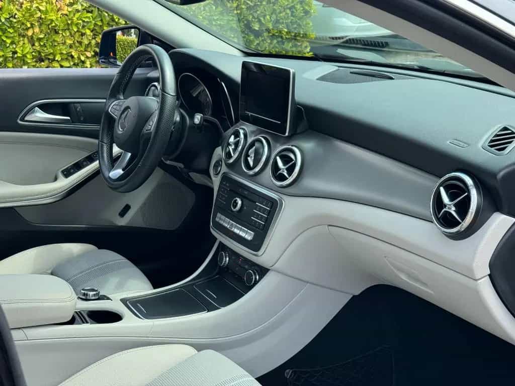 Mercedes-Benz CLA 200 Shooting Brake *Kamera*Garantie*Navi* 12/2018-photo-28