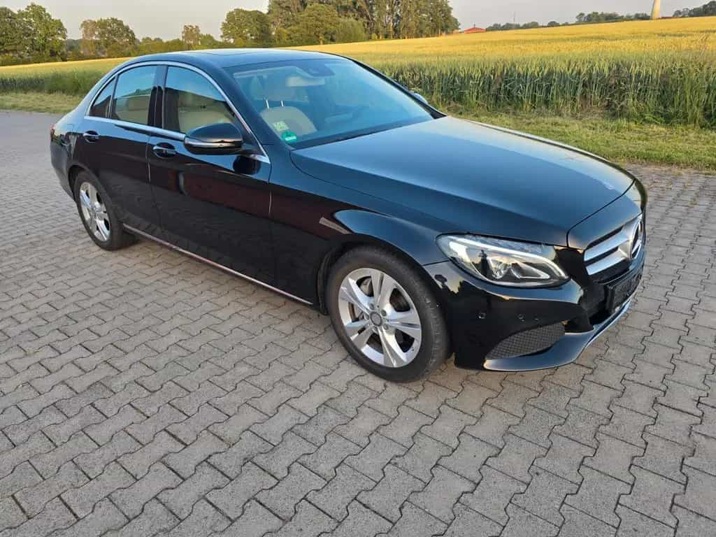 Mercedes-Benz C 250 Limo Avantage LED Leder 8 x Alu 1.Hand 01/2016-photo-6
