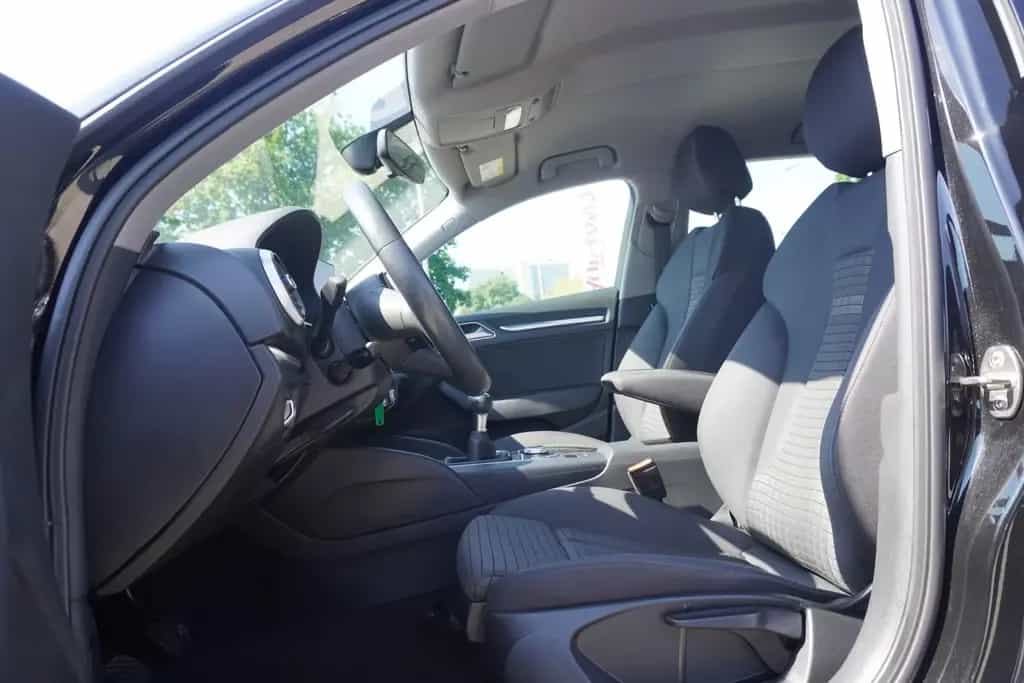 Audi A3 Sportback 30 TFSI sport Xenon Sitzheizung PDC 10/2018-photo-10