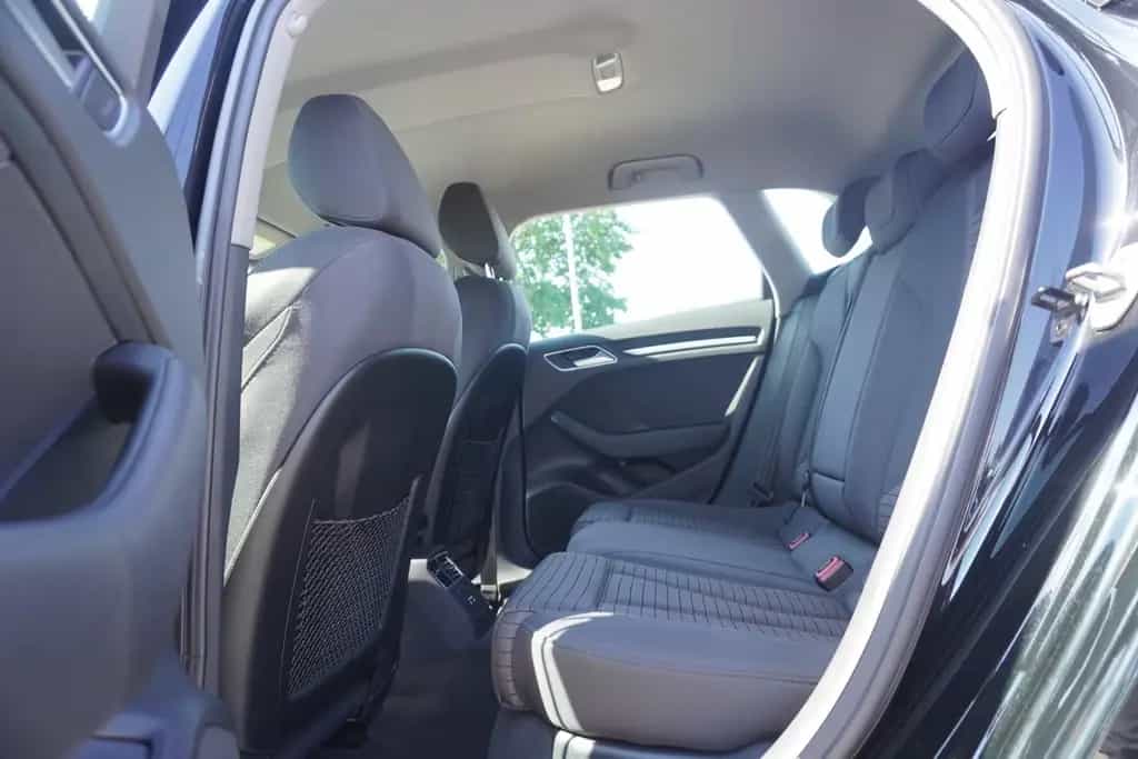 Audi A3 Sportback 30 TFSI sport Xenon Sitzheizung PDC 10/2018-photo-11