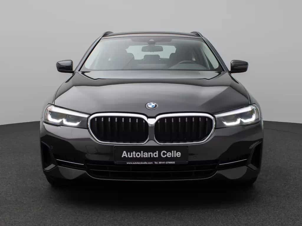 BMW 520 i DAB WLAN CockPitProPDC Sitzhzg LED Alarm 03/2023-photo-1