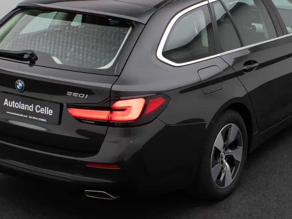 BMW 520 i DAB WLAN CockPitProPDC Sitzhzg LED Alarm 03/2023-photo-15
