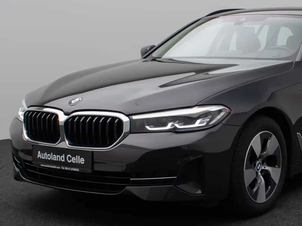 BMW 520 i DAB WLAN CockPitProPDC Sitzhzg LED Alarm 03/2023-photo-16