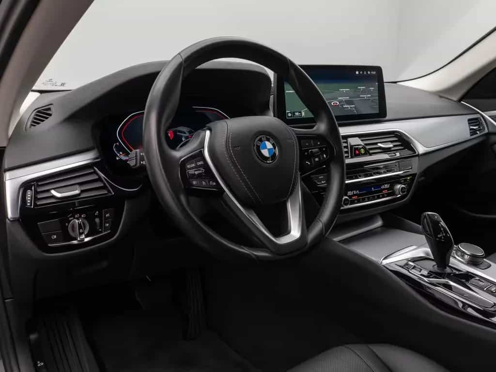 BMW 520 i DAB WLAN CockPitProPDC Sitzhzg LED Alarm 03/2023-photo-20