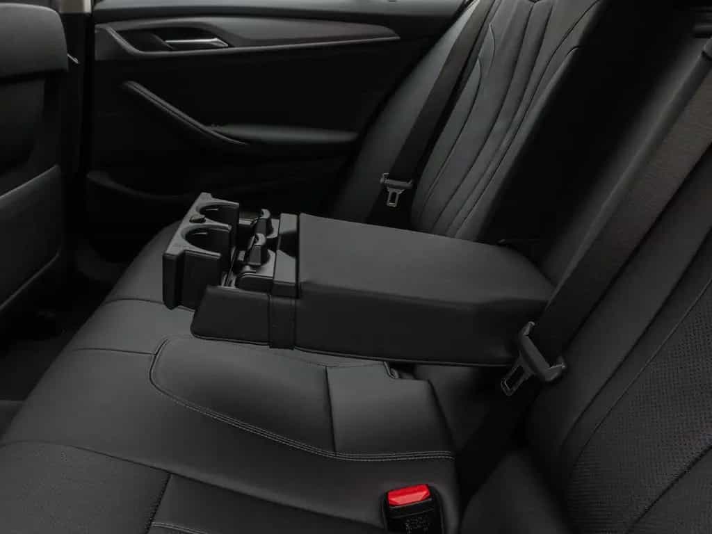 BMW 520 i DAB WLAN CockPitProPDC Sitzhzg LED Alarm 03/2023-photo-27