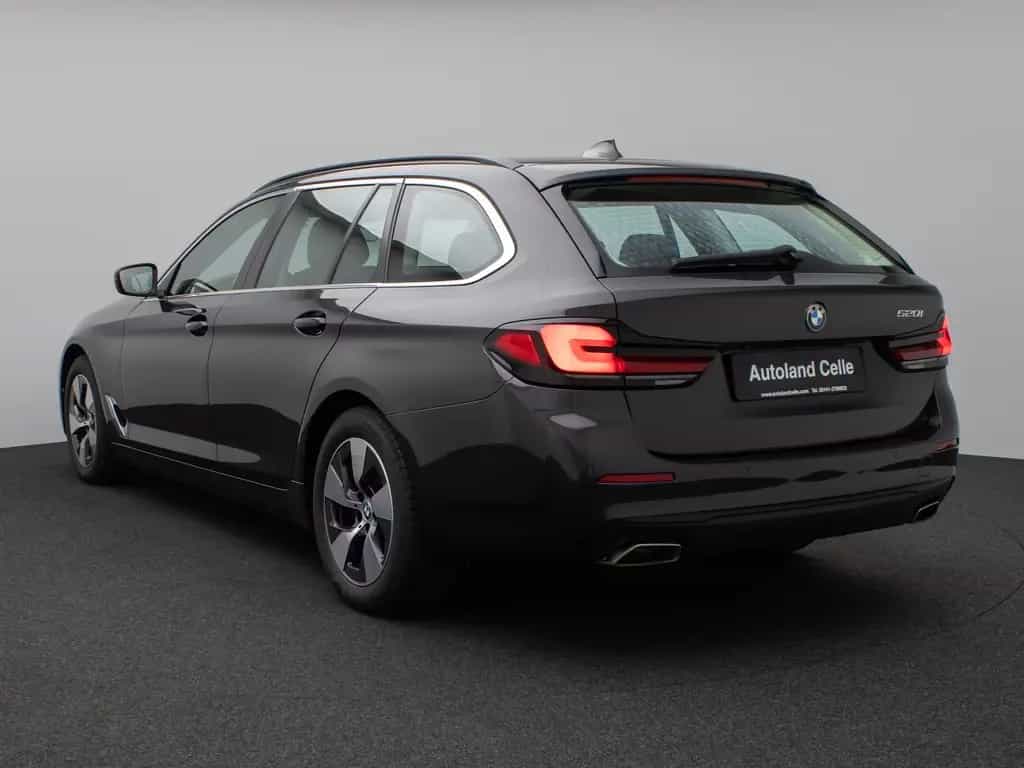 BMW 520 i DAB WLAN CockPitProPDC Sitzhzg LED Alarm 03/2023-photo-8