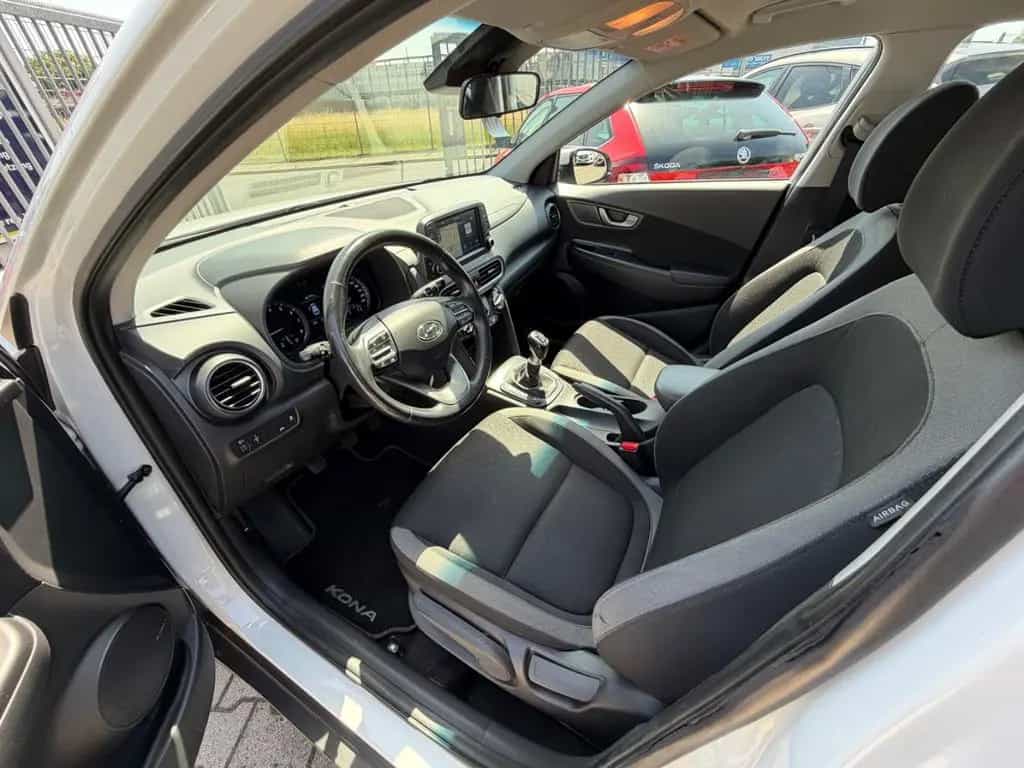 Hyundai KONA Trend 2WD ALU´S KLIMA NAVI GARANTIE 06/2018-photo-11