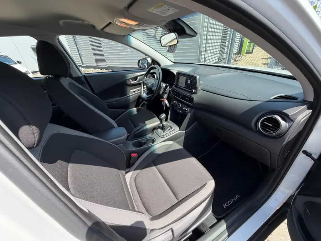 Hyundai KONA Trend 2WD ALU´S KLIMA NAVI GARANTIE 06/2018-photo-13