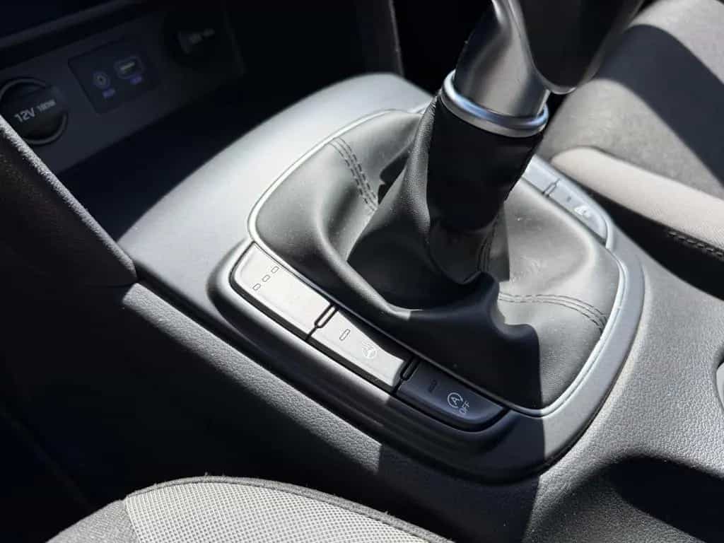 Hyundai KONA Trend 2WD ALU´S KLIMA NAVI GARANTIE 06/2018-photo-17
