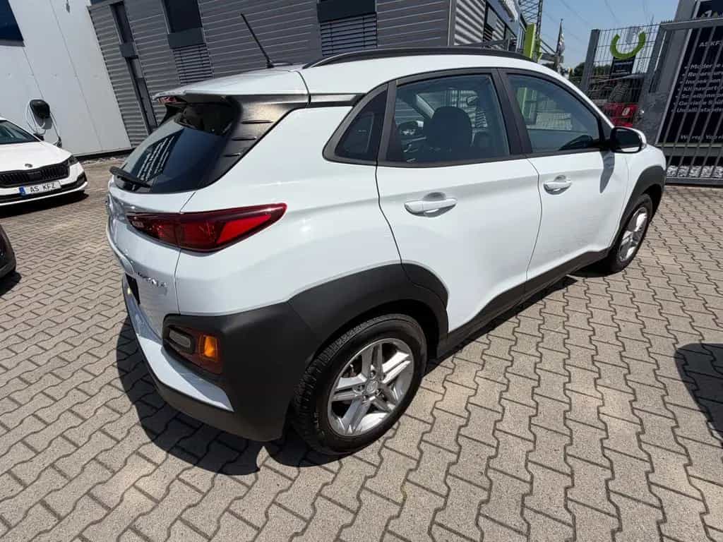Hyundai KONA Trend 2WD ALU´S KLIMA NAVI GARANTIE 06/2018-photo-4